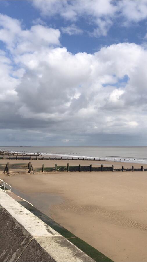 Frinton Escapes Apartment Exterior foto