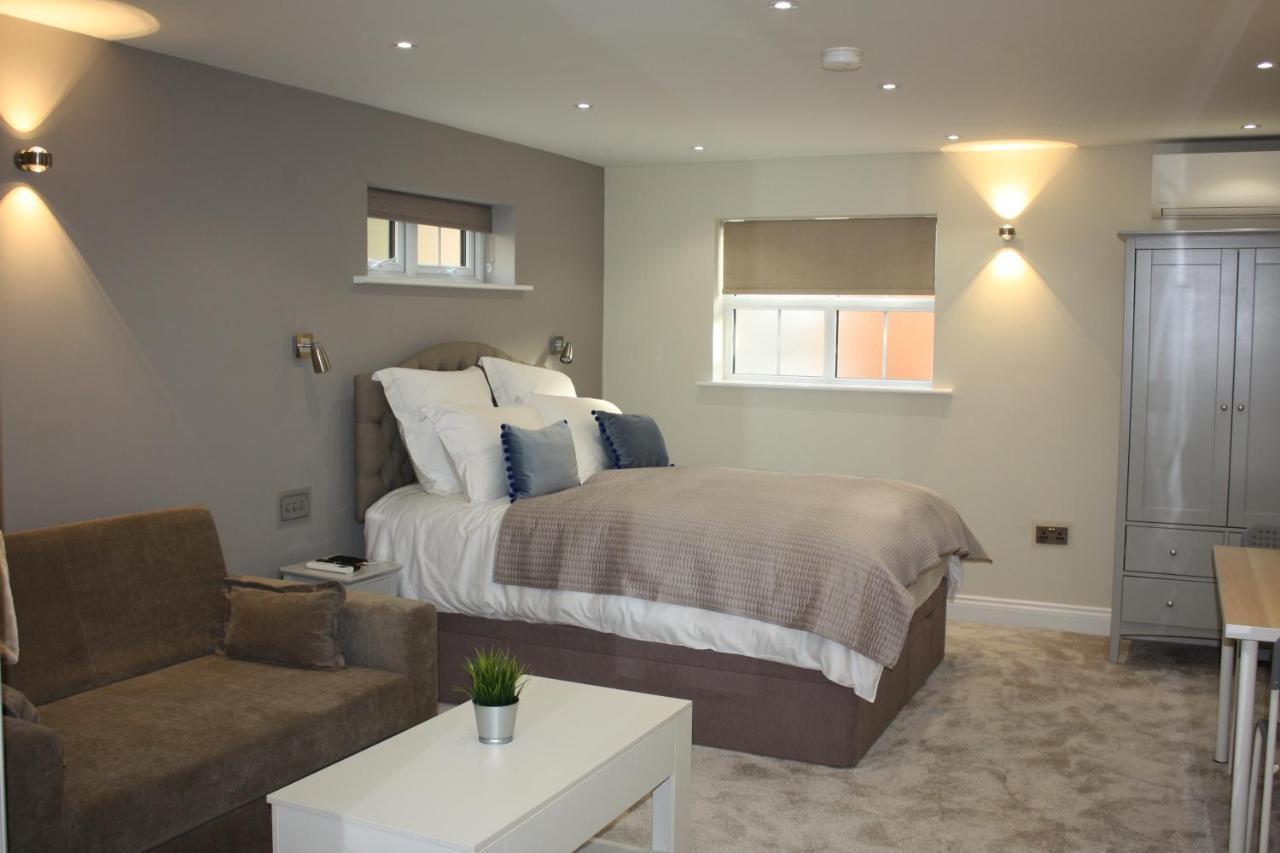 Frinton Escapes Apartment Exterior foto